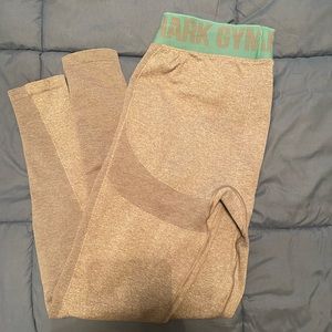 Gymshark train leggings